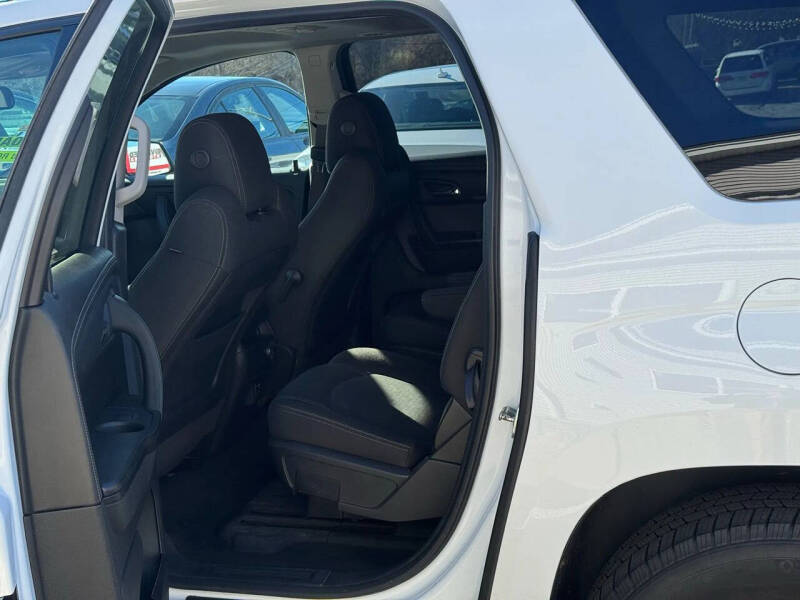 2016 GMC Acadia SLE-2