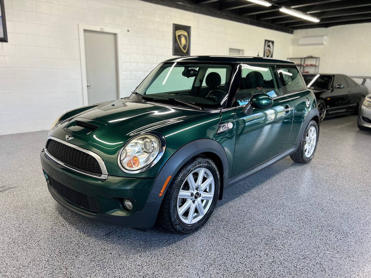 2009 MINI Cooper for sale at Hot Wheels Hot Deals Inc in Leesburg, FL