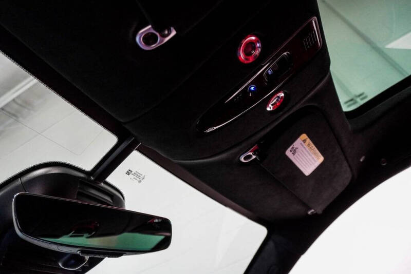 2021 Aston Martin DBX