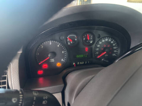 2005 Ford Freestar Limited