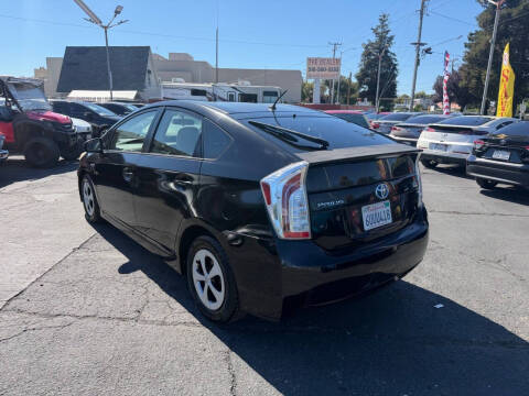 2012 Toyota Prius Two