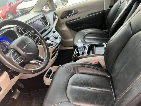 2020 Chrysler Pacifica Touring L