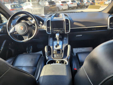 2014 Porsche Cayenne Platinum