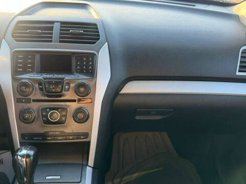 2012 Ford Explorer XLT