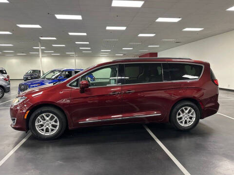 2020 Chrysler Pacifica Touring L
