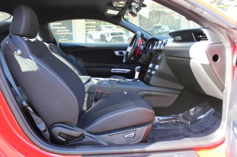 2019 Ford Mustang