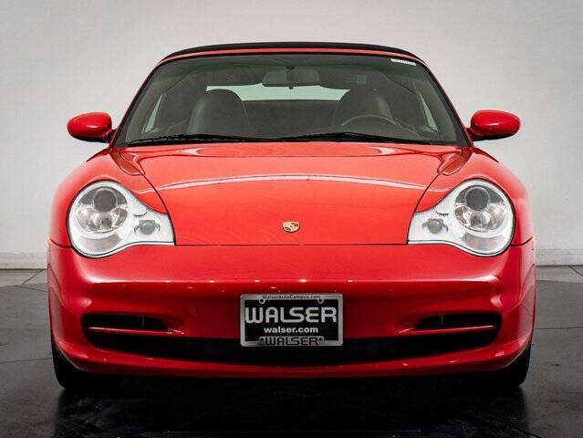 2004 Porsche 911 Carrera 4
