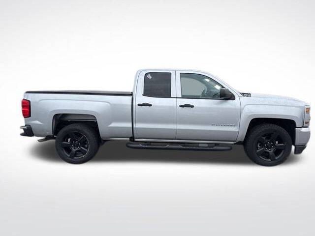 2018 Chevrolet Silverado 1500 Custom