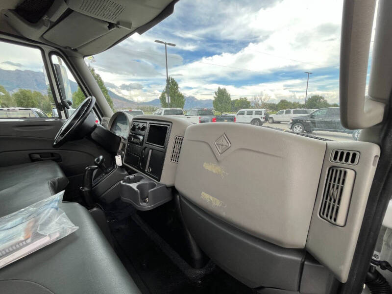 2013 International DuraStar 4300