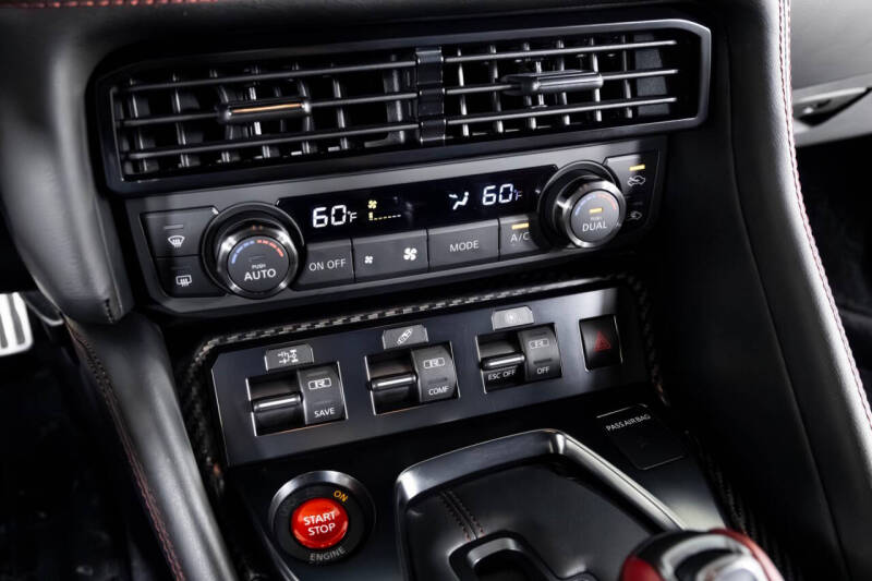 2017 Nissan GT-R NISMO