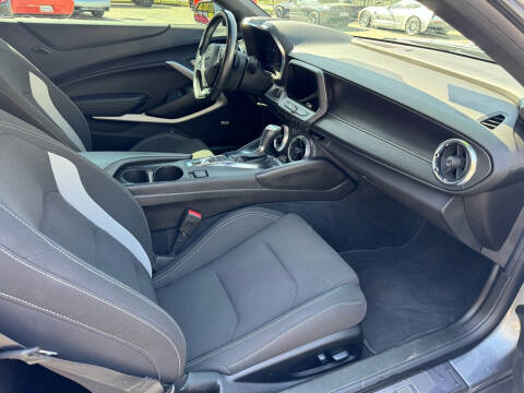 2021 Chevrolet Camaro LT1