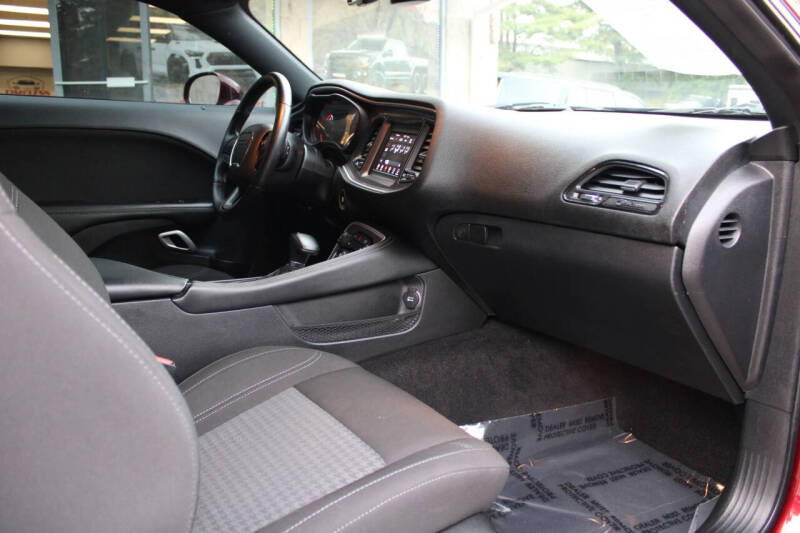 2022 Dodge Challenger SXT