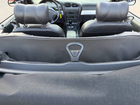 2002 Ford Thunderbird Deluxe