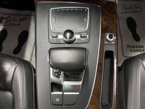 2018 Audi Q5 2.0T quattro Premium Plus