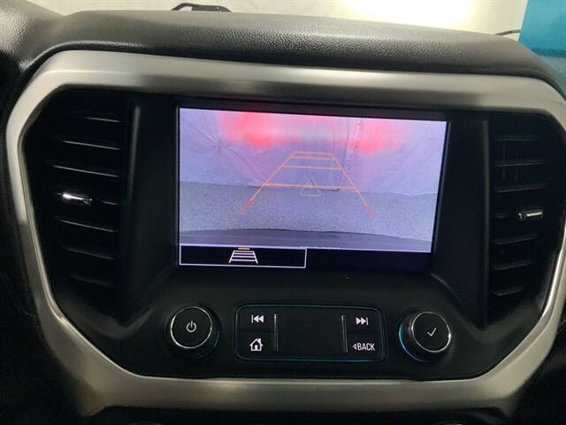 2022 GMC Acadia SLE