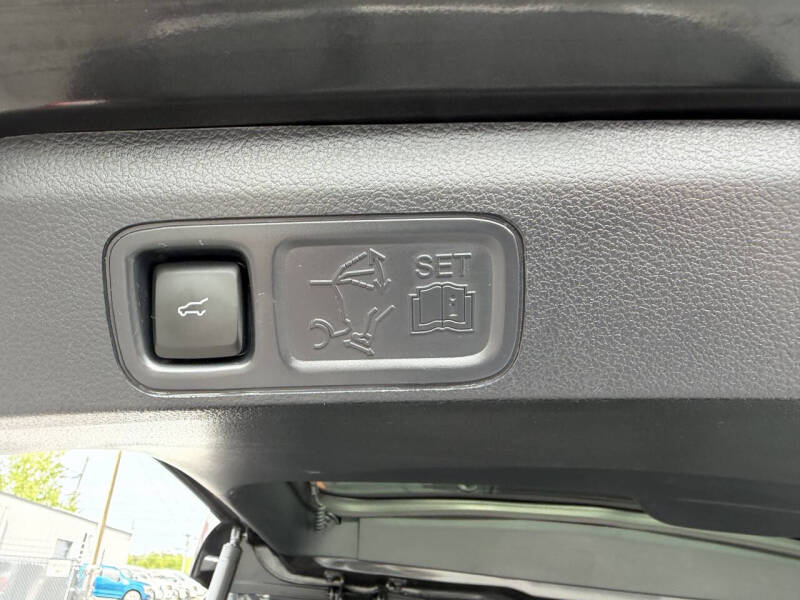 2023 Ford Expedition MAX Platinum
