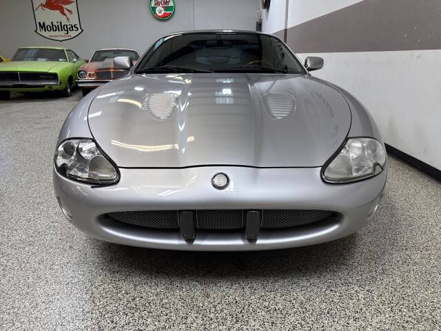 2001 Jaguar XKR