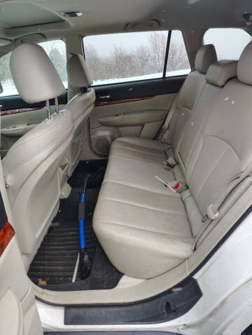 2011 Subaru Outback 2.5i Limited