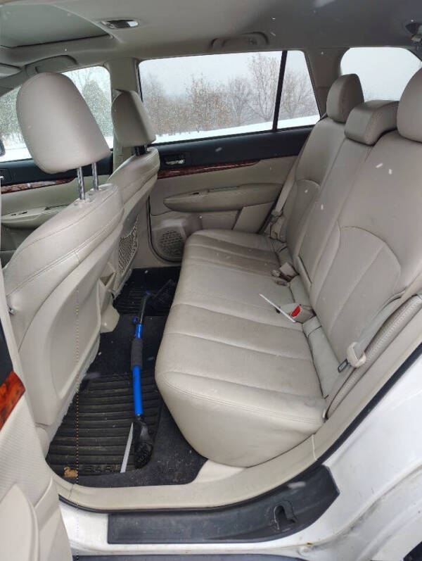 2011 Subaru Outback 2.5i Limited