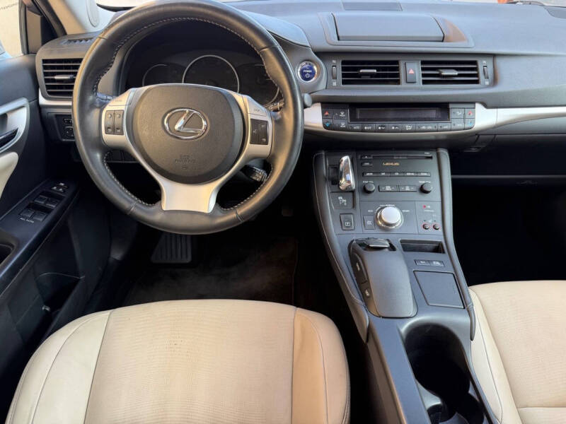 2012 Lexus CT 200h Premium