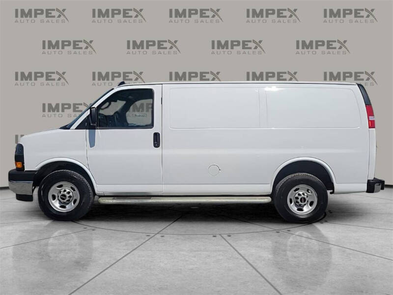 2023 GMC Savana 2500