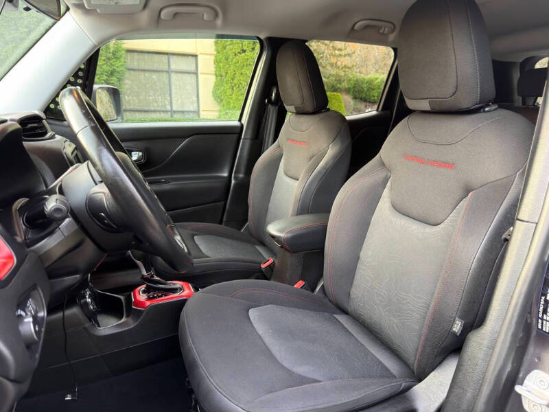 2017 Jeep Renegade Trailhawk