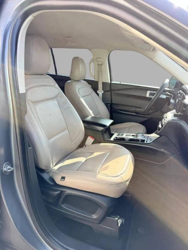 2021 Ford Explorer
