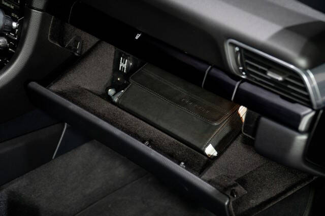 2016 Porsche 911 Carrera GTS