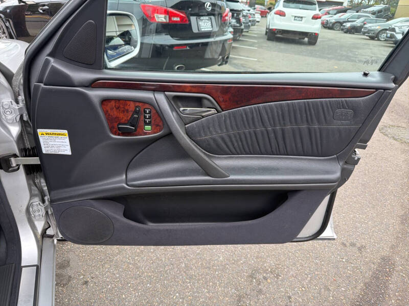 2000 Mercedes-Benz E-Class E 320 4MATIC