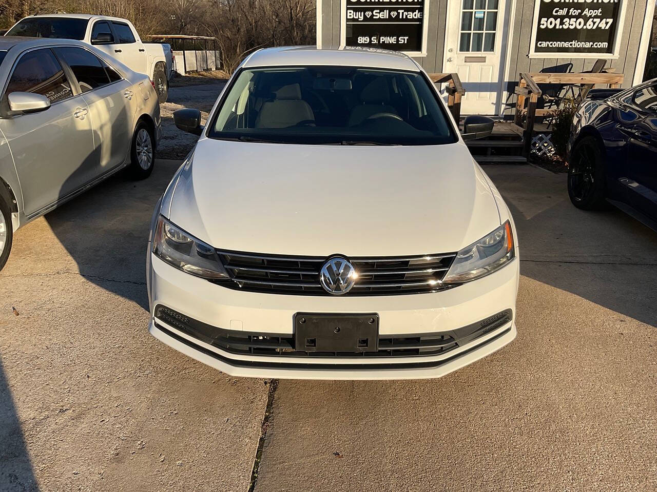 2015 Volkswagen Jetta for sale at Car Connection in Harrison, AR