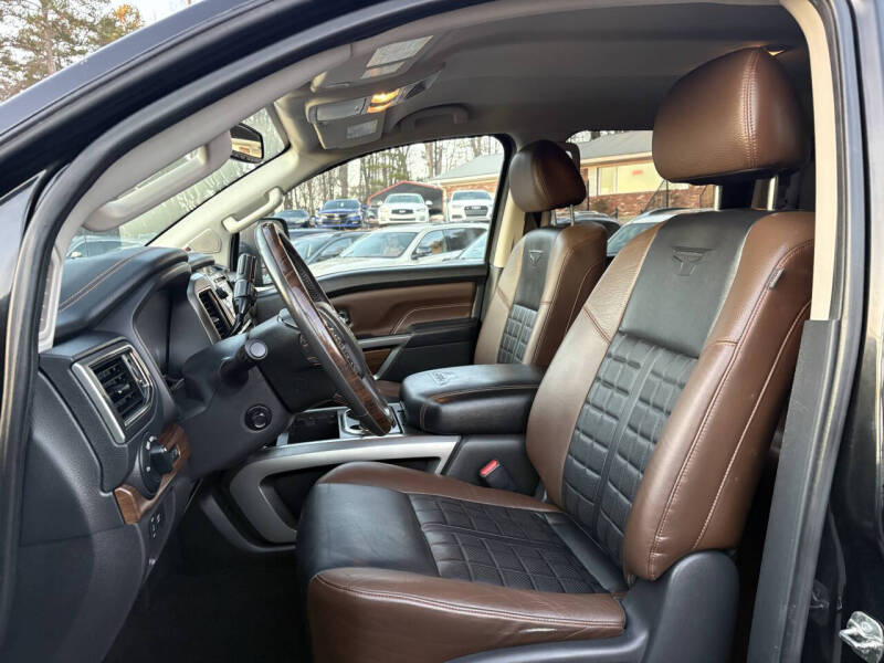 2017 Nissan Titan XD Platinum Reserve