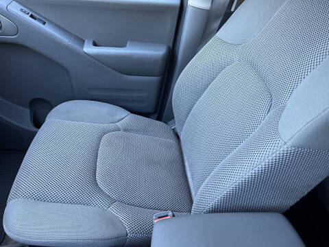 2016 Nissan Frontier SV