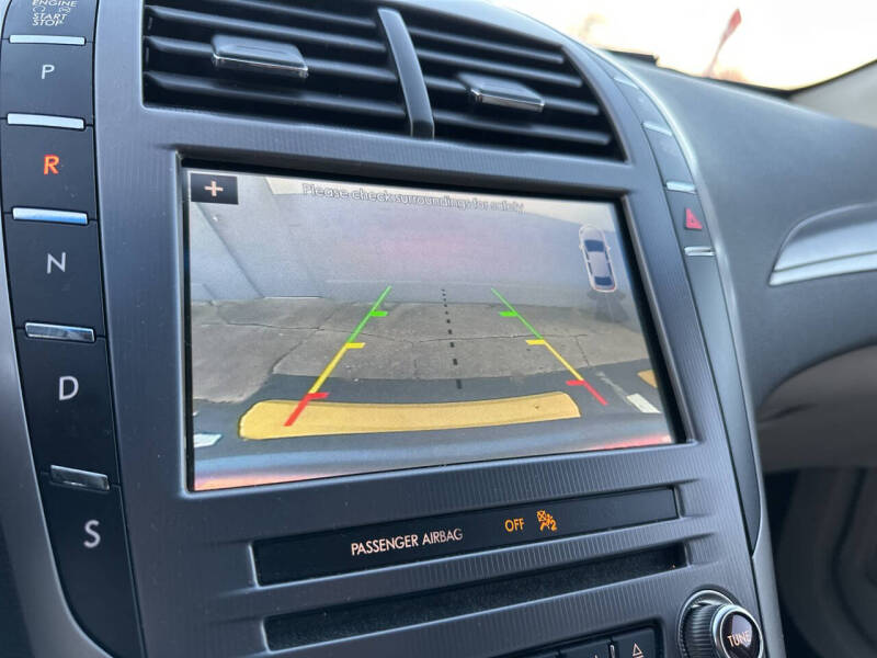 2017 Lincoln MKZ Premiere