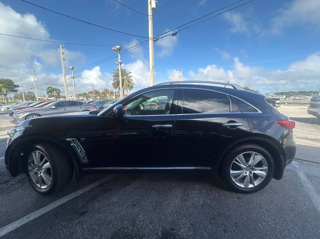 2016 INFINITI QX70 for sale at Tropical Auto Sales in North Palm Beach, FL