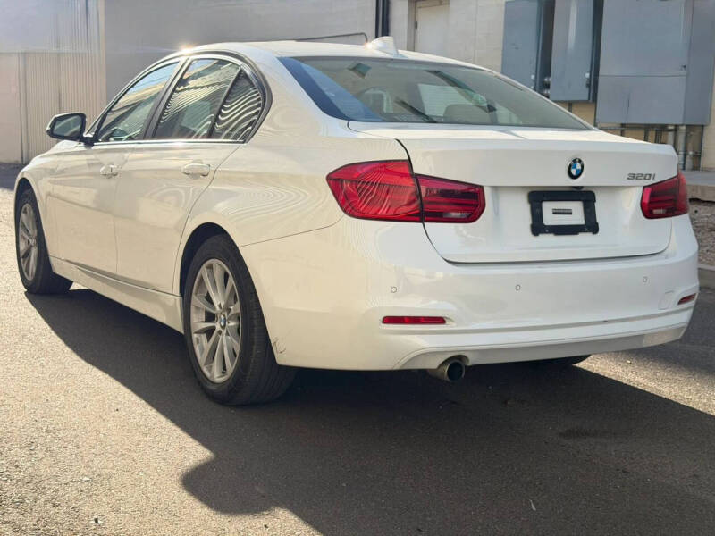 2016 BMW 3 Series 320i