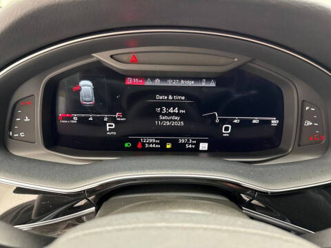 2025 Audi Q8 quattro Premium Plus 55 TFSI