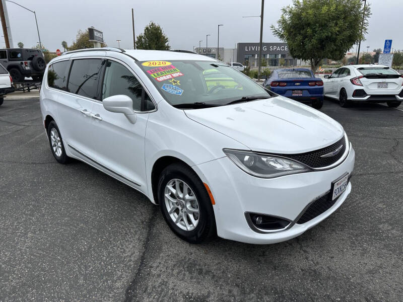 2020 Chrysler Pacifica Touring L