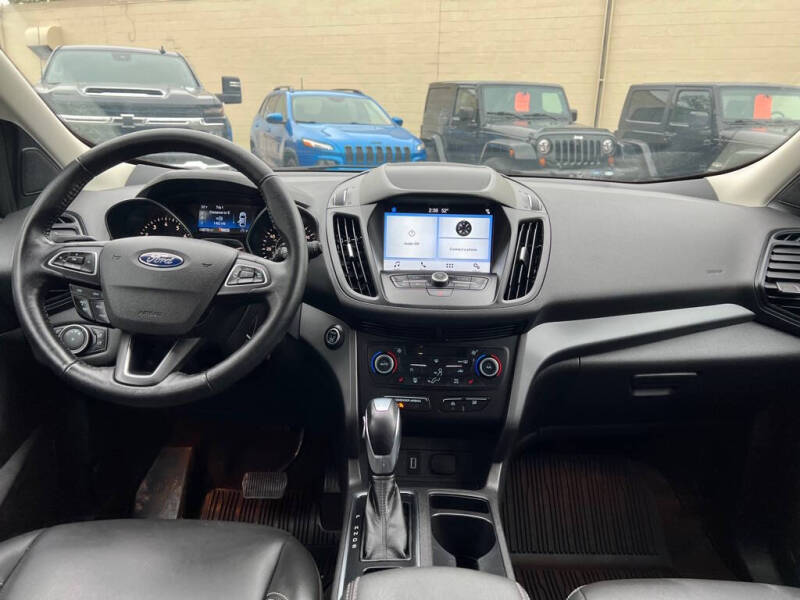 2019 Ford Escape SEL