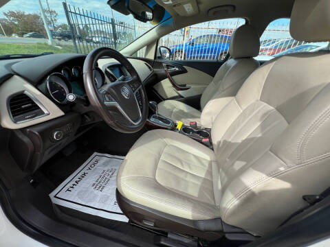 2012 Buick Verano Leather Group
