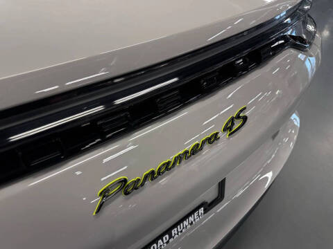 2022 Porsche Panamera 4S E-Hybrid