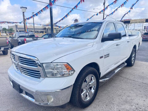 2014 RAM 1500 SLT