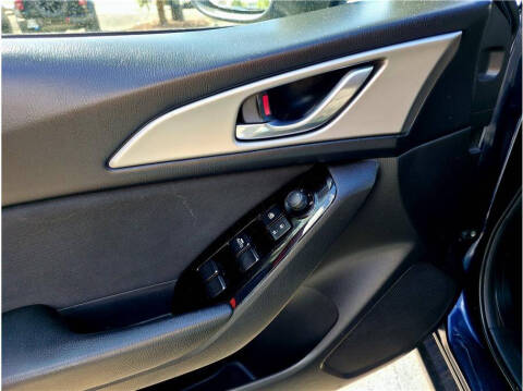 2017 Mazda MAZDA3 Sport