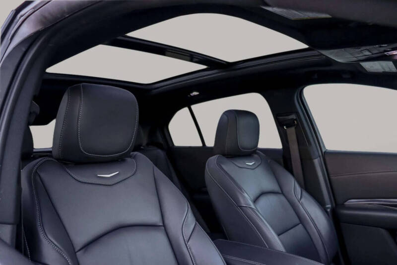 2022 Cadillac XT4 Luxury