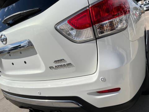 2013 Nissan Pathfinder Platinum