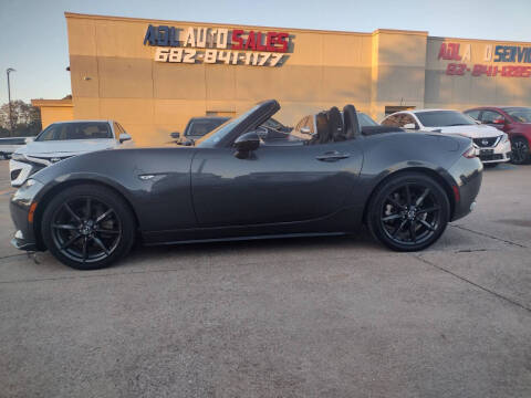 2016 Mazda MX-5 Miata Club