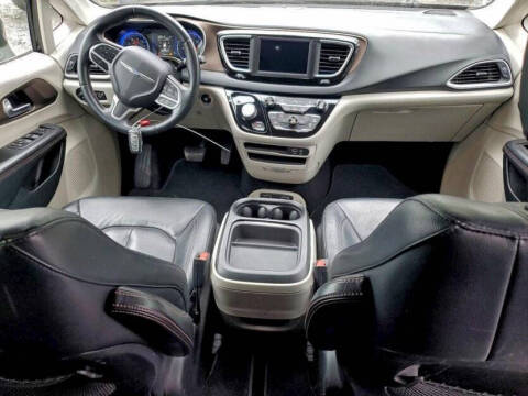 2018 Chrysler Pacifica Touring L