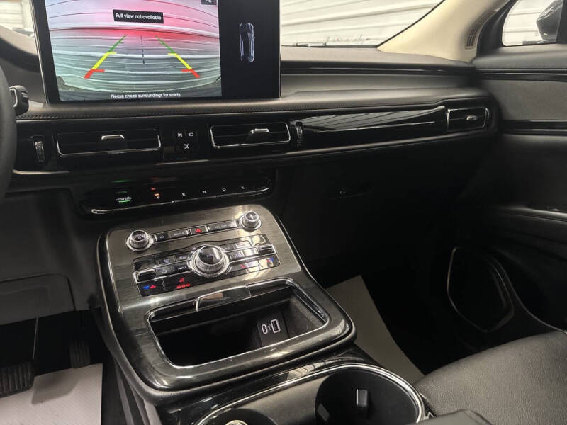 2022 Lincoln Nautilus Standard