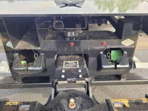 2025 Freightliner M2 106