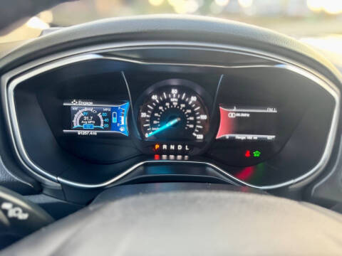 2017 Ford Fusion Hybrid SE