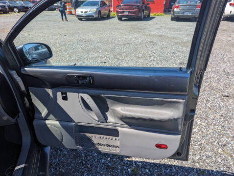 2008 Volkswagen New Beetle S